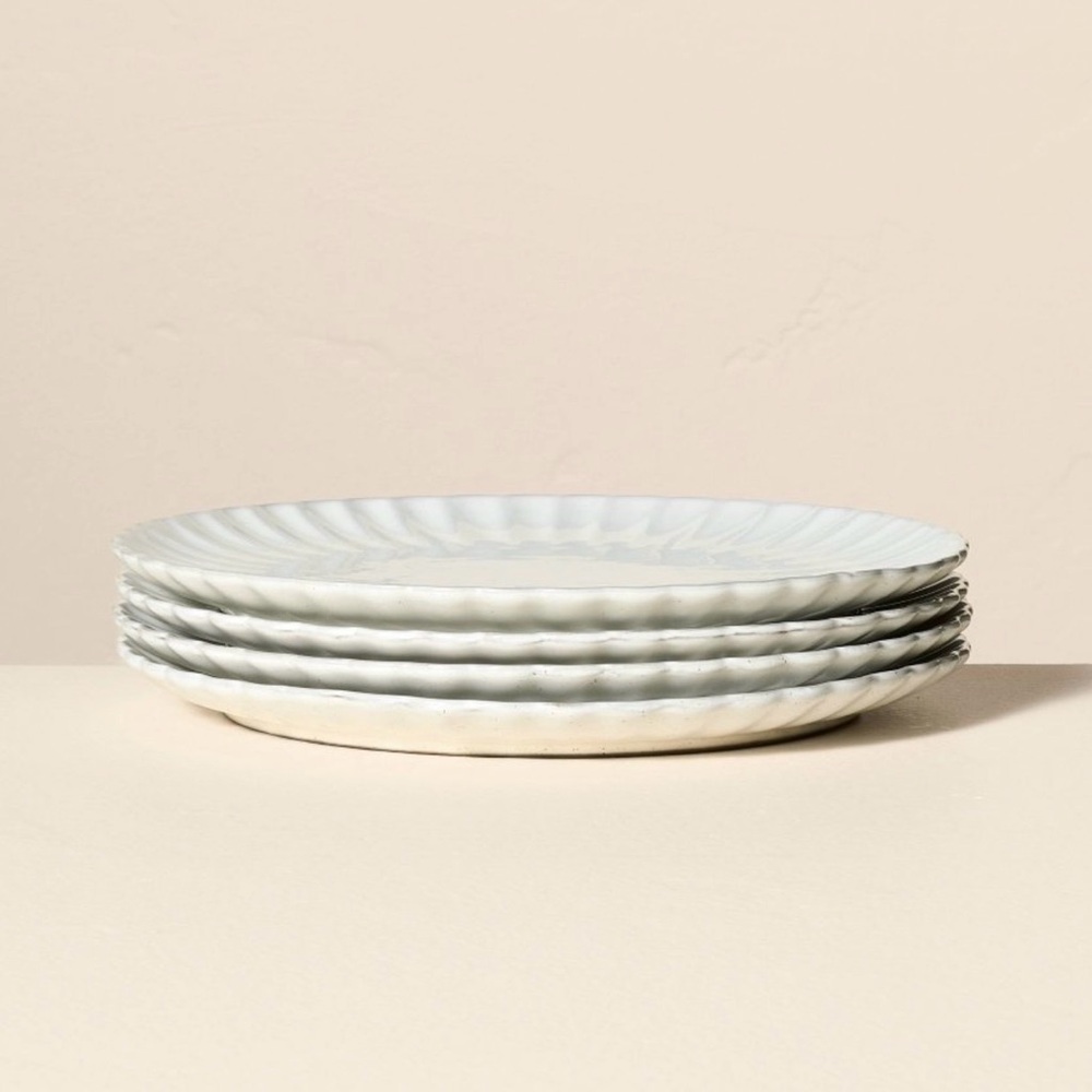10.5" Scalloped Edge Stoneware Dinner Plate
Cream - Hearth & Hand™ with Magnolia